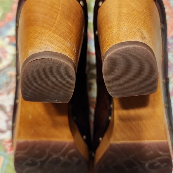 UGG Lynnea Leather Shearling Wood Clog Boots | Size 6 - Picture 12 of 16